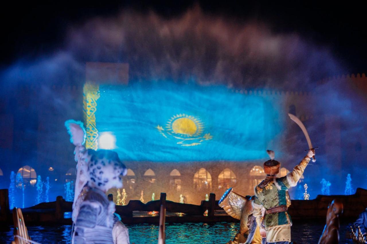 Karavansaray Turkistan Harbour Hotel -Flying Theatre Access المظهر الخارجي الصورة The flag of Kazakhstan