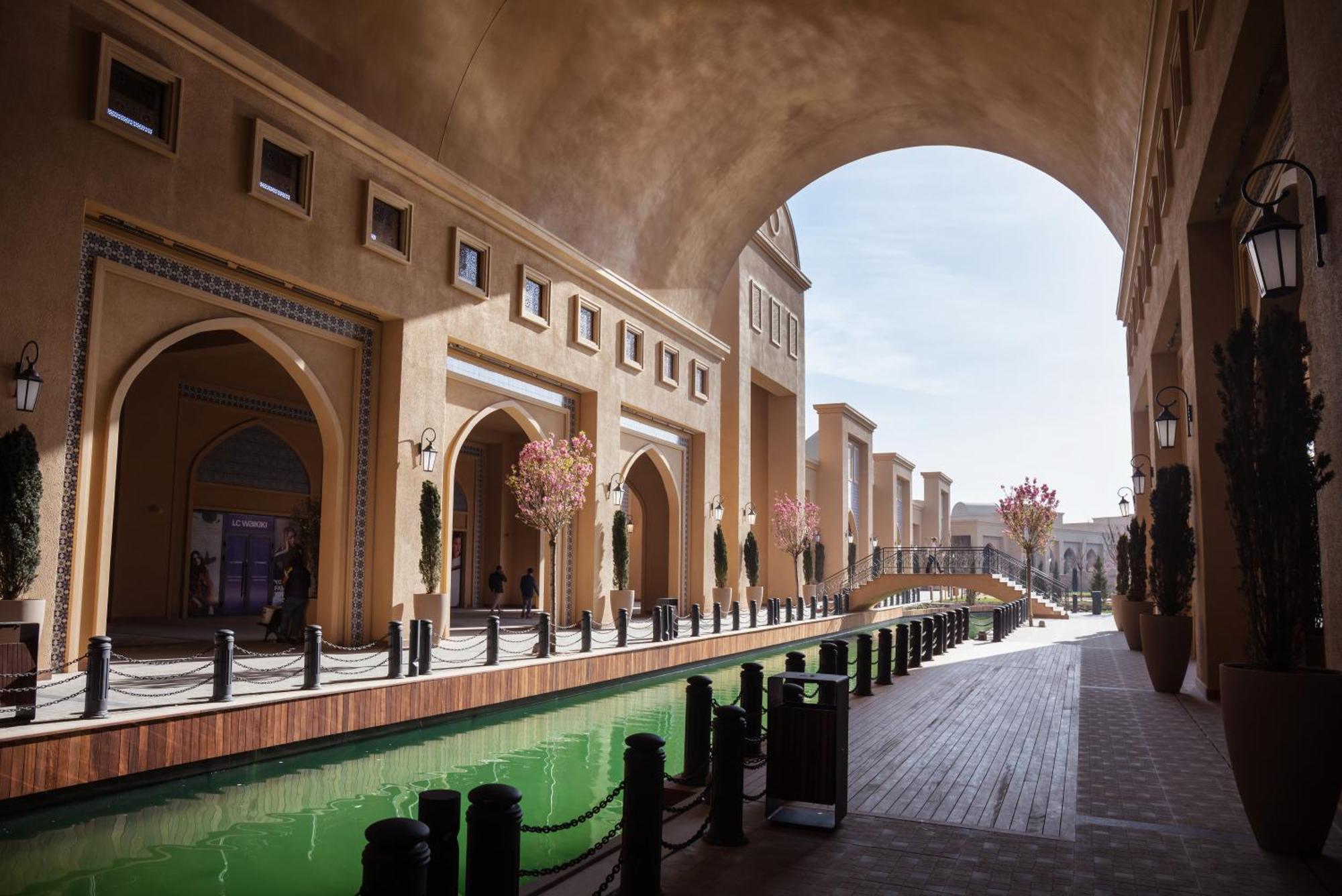 Karavansaray Turkistan Harbour Hotel -Flying Theatre Access المظهر الخارجي الصورة The Venetian Resort